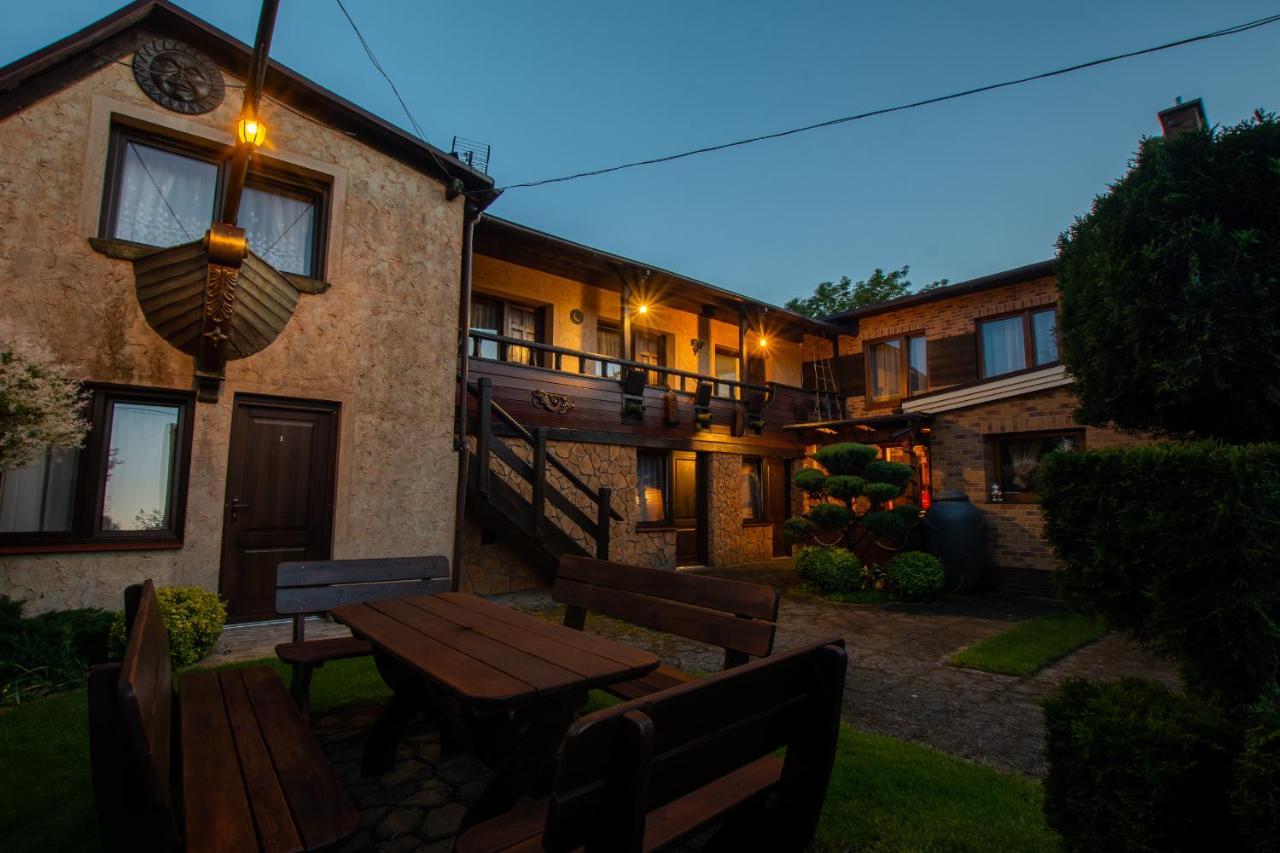 Camelot Apartment Leba Exterior photo